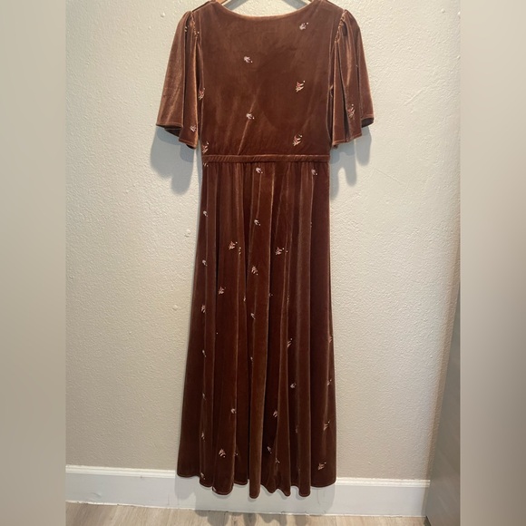 Dark Terracotta Floral Velvet Midi Dress - Picture 5 of 5